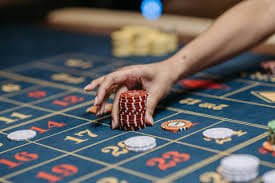 Phòng live casino trực tuyến với dealer thật tại lo kep mb
